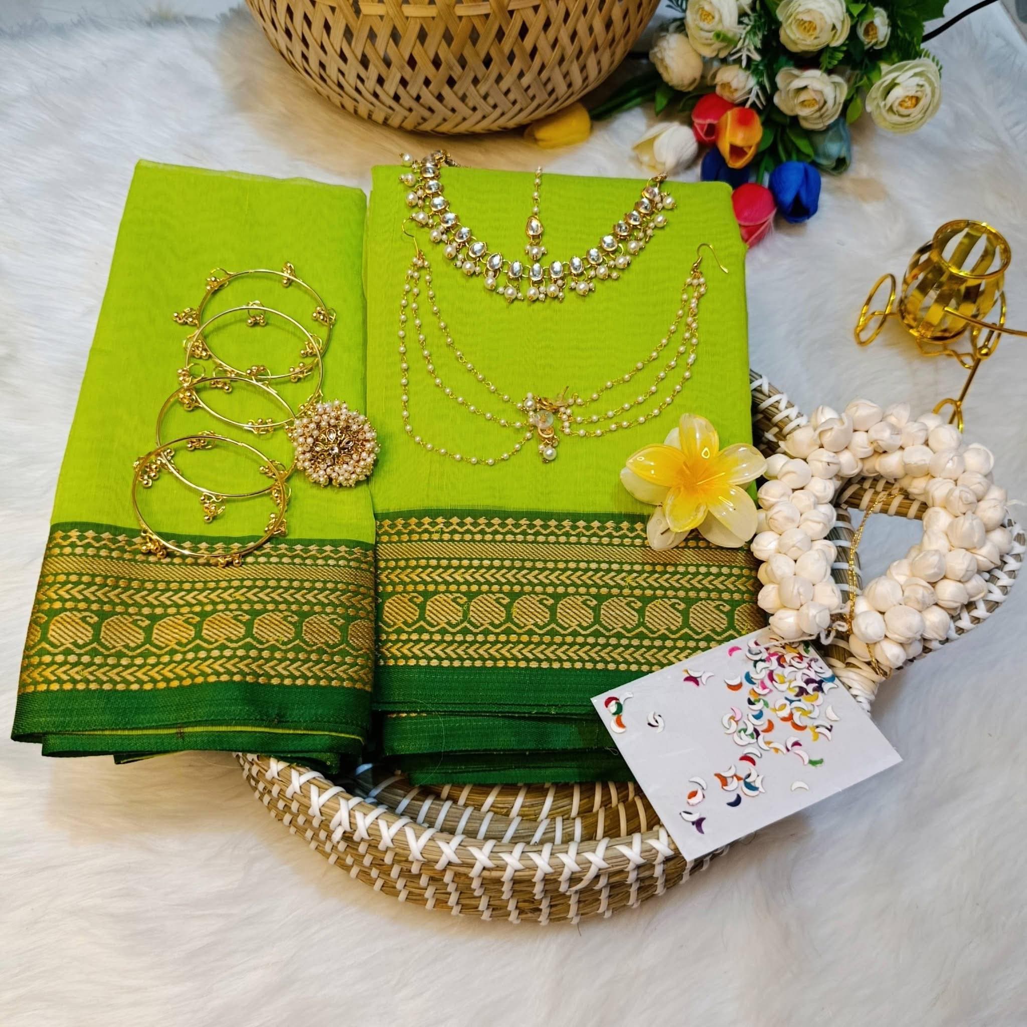 💖 প্রিমিয়াম সাজ কম্বো প্যাকেজ 💖 একটি প্যাকেজেই সম্পূর্ণ সাজের সব প্রয়োজনীয় অনুষঙ্গ। 💖 thumbnail 4