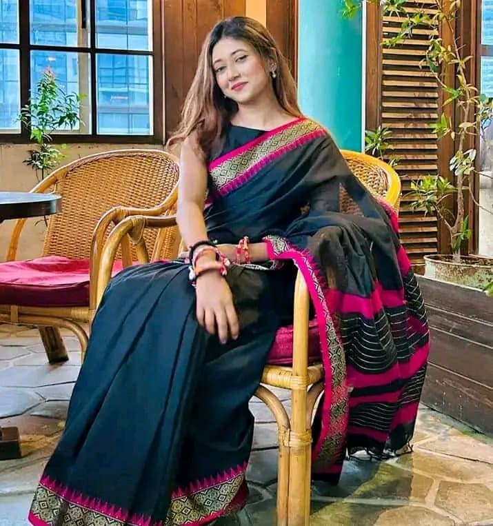 কালো শাড়ি কম্বো সেট ২ thumbnail 2