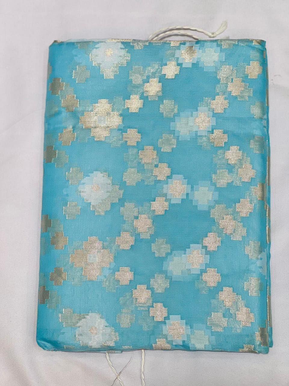 Elegant Indian Jamdani Saree thumbnail 3