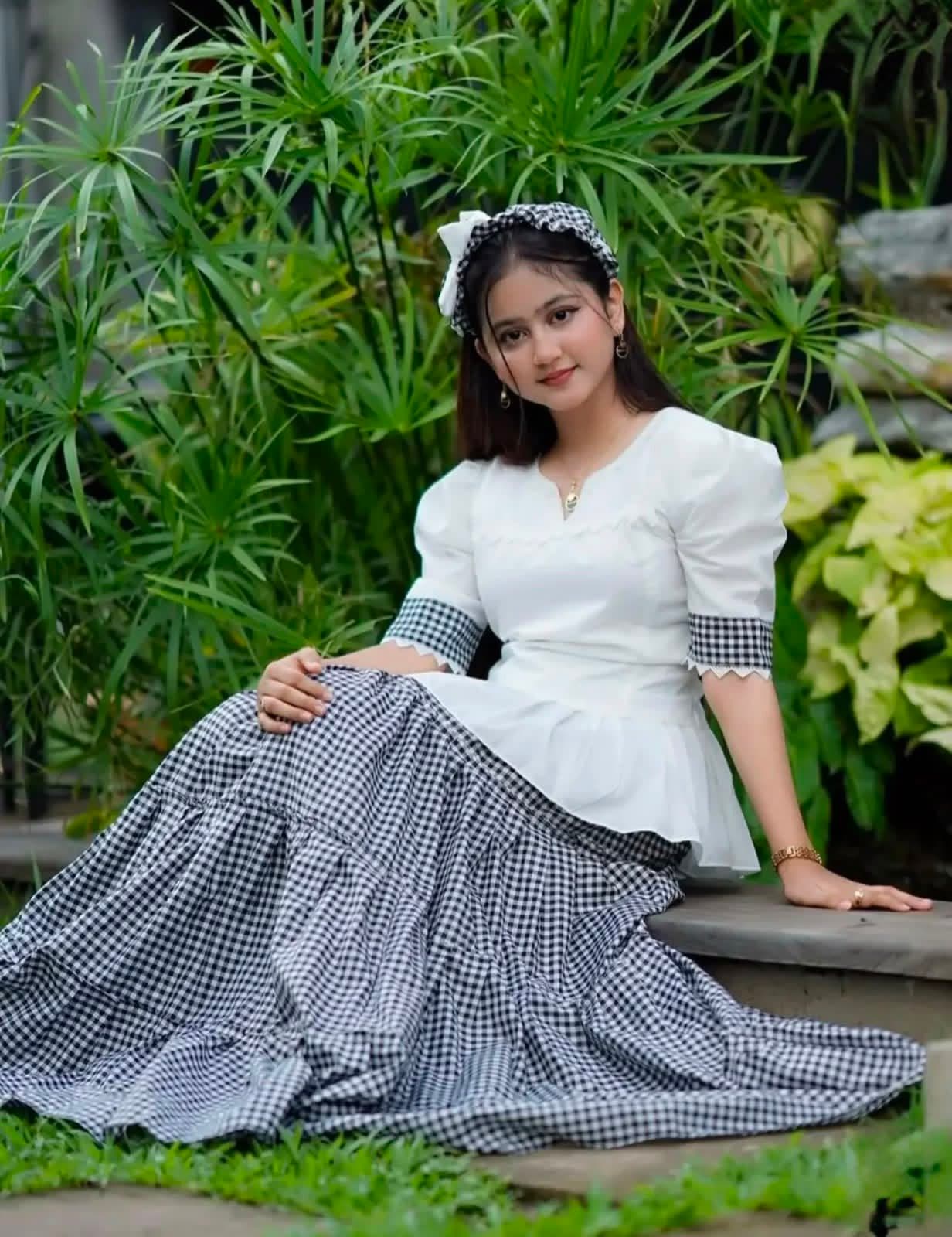 Premium Stylish Skirt Set thumbnail 7