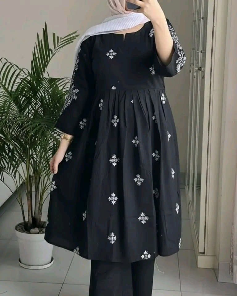 Anarkoli Two Piece Gown thumbnail 4